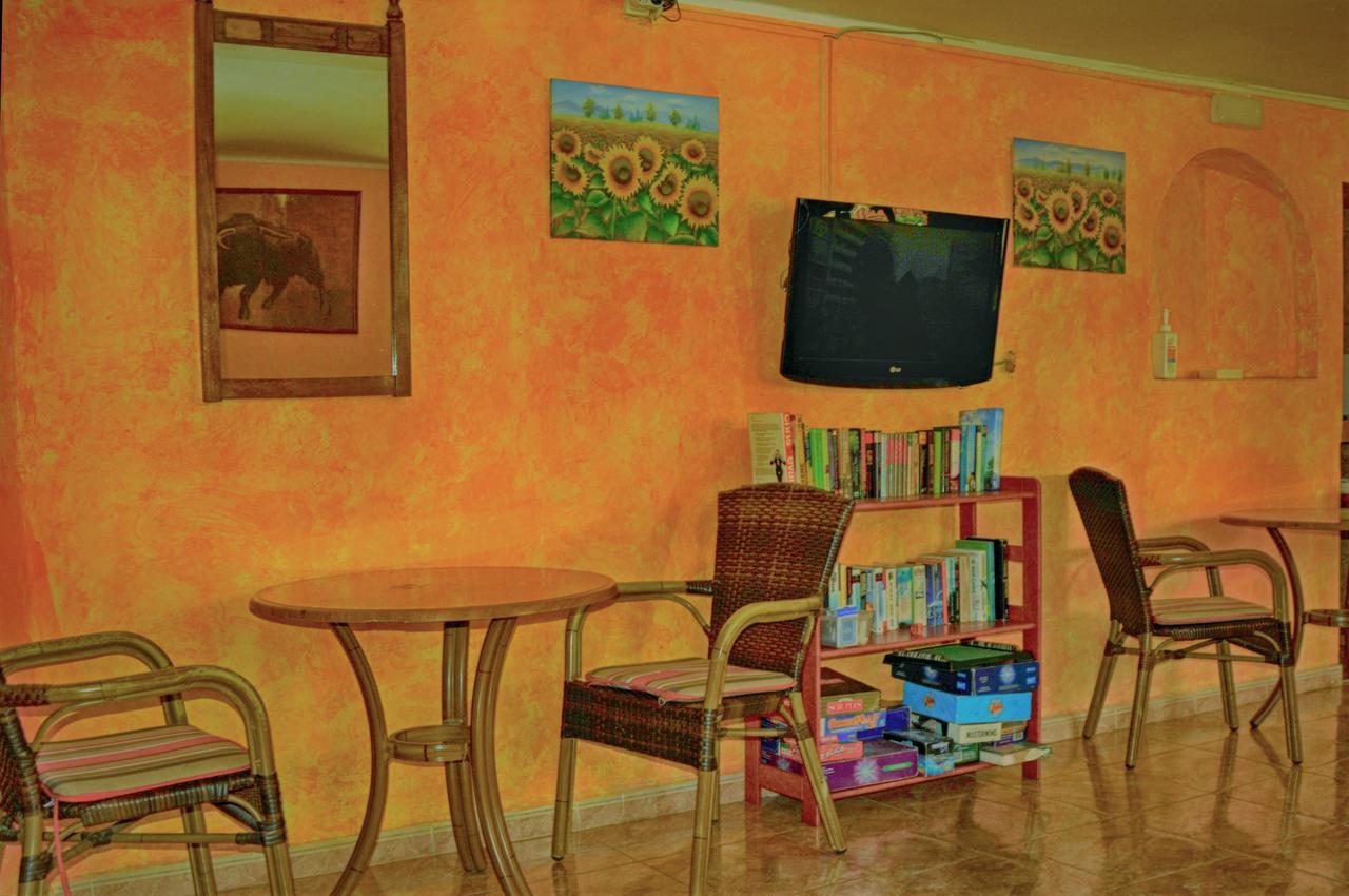 Hostal Atlanta إل أرينال المظهر الخارجي الصورة