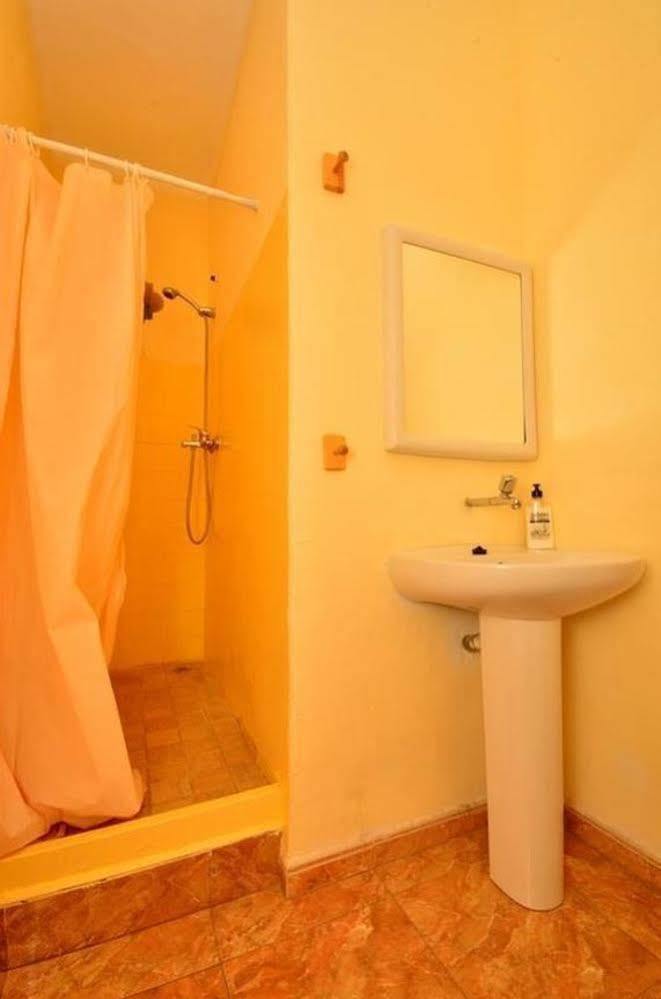 Hostal Atlanta إل أرينال المظهر الخارجي الصورة